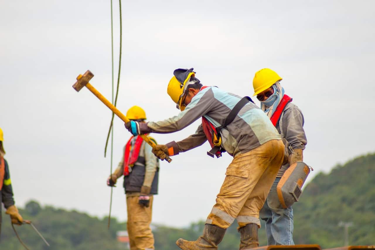 Steel Erection work on a UK construction site